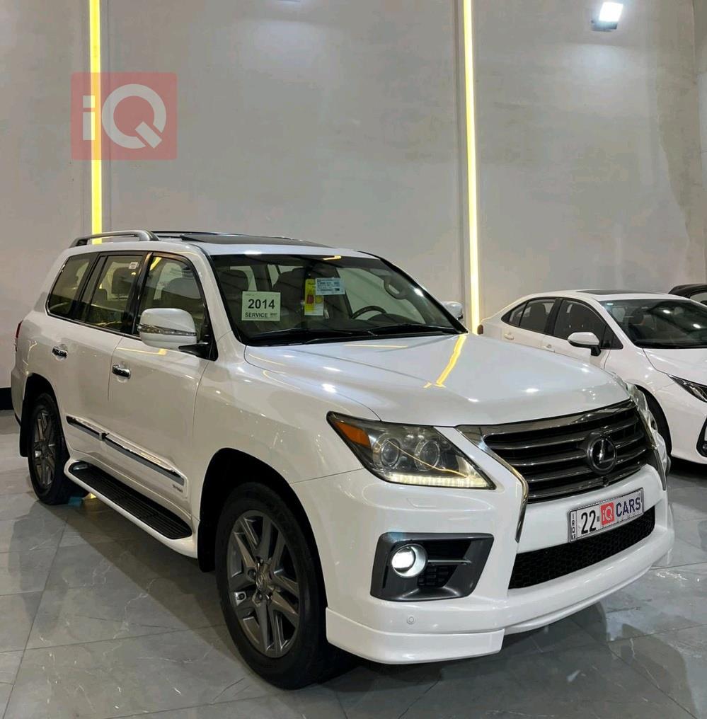Lexus LX